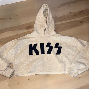 KISS Logo Cropped Hoodie Sweatshirt - Cream